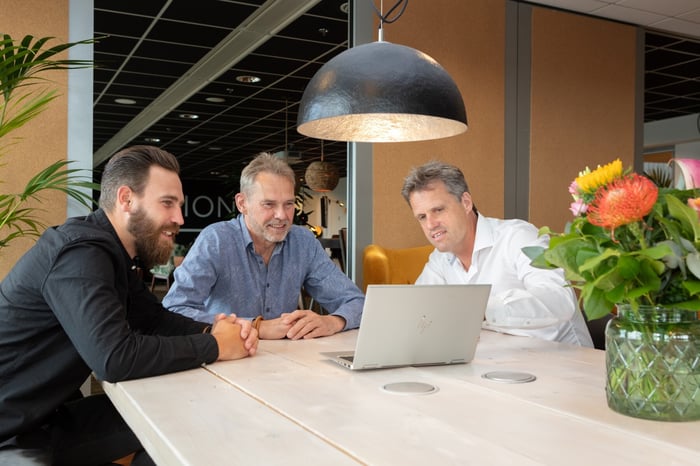 Collega's in overleg