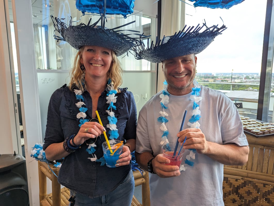 1750261696-maandborrel-joanne-en-habib-1