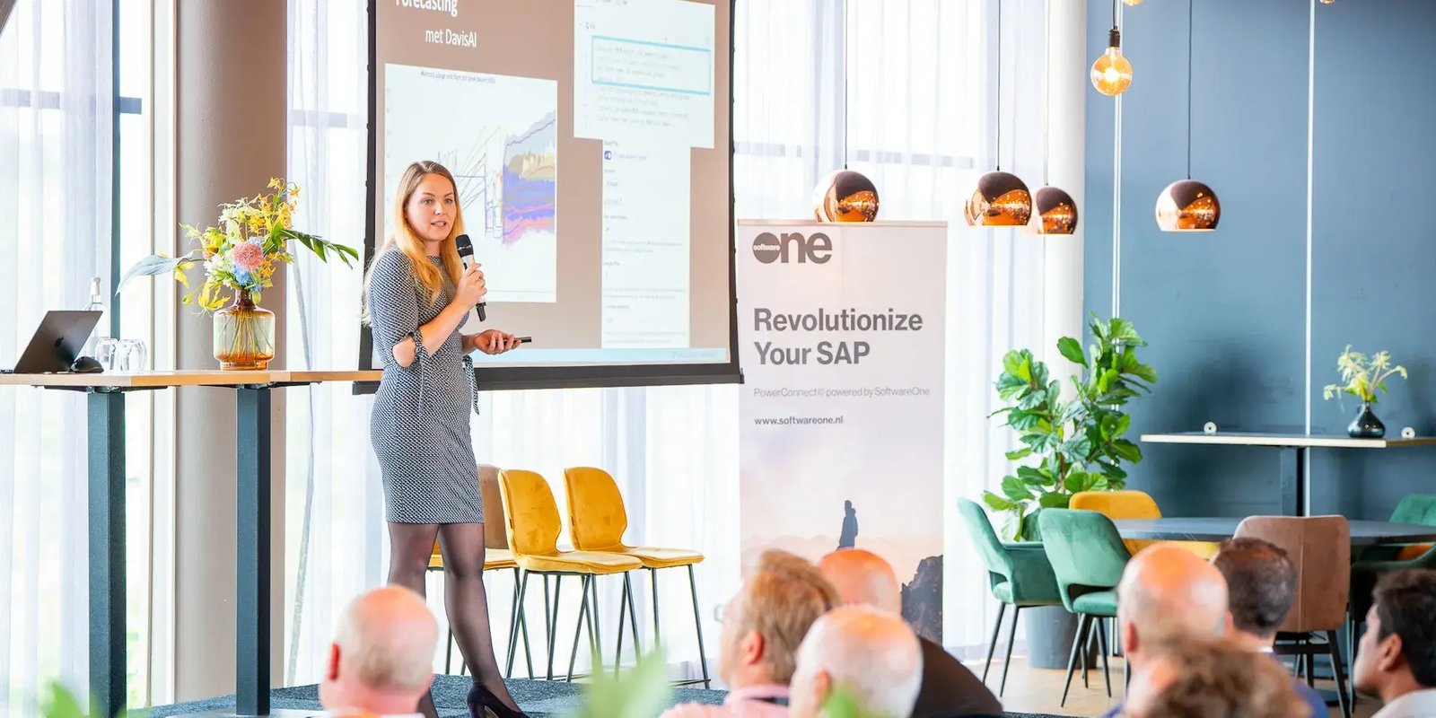 Dame die presenteert 