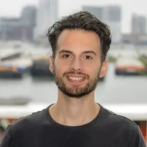 Auteur Nick Radunovic