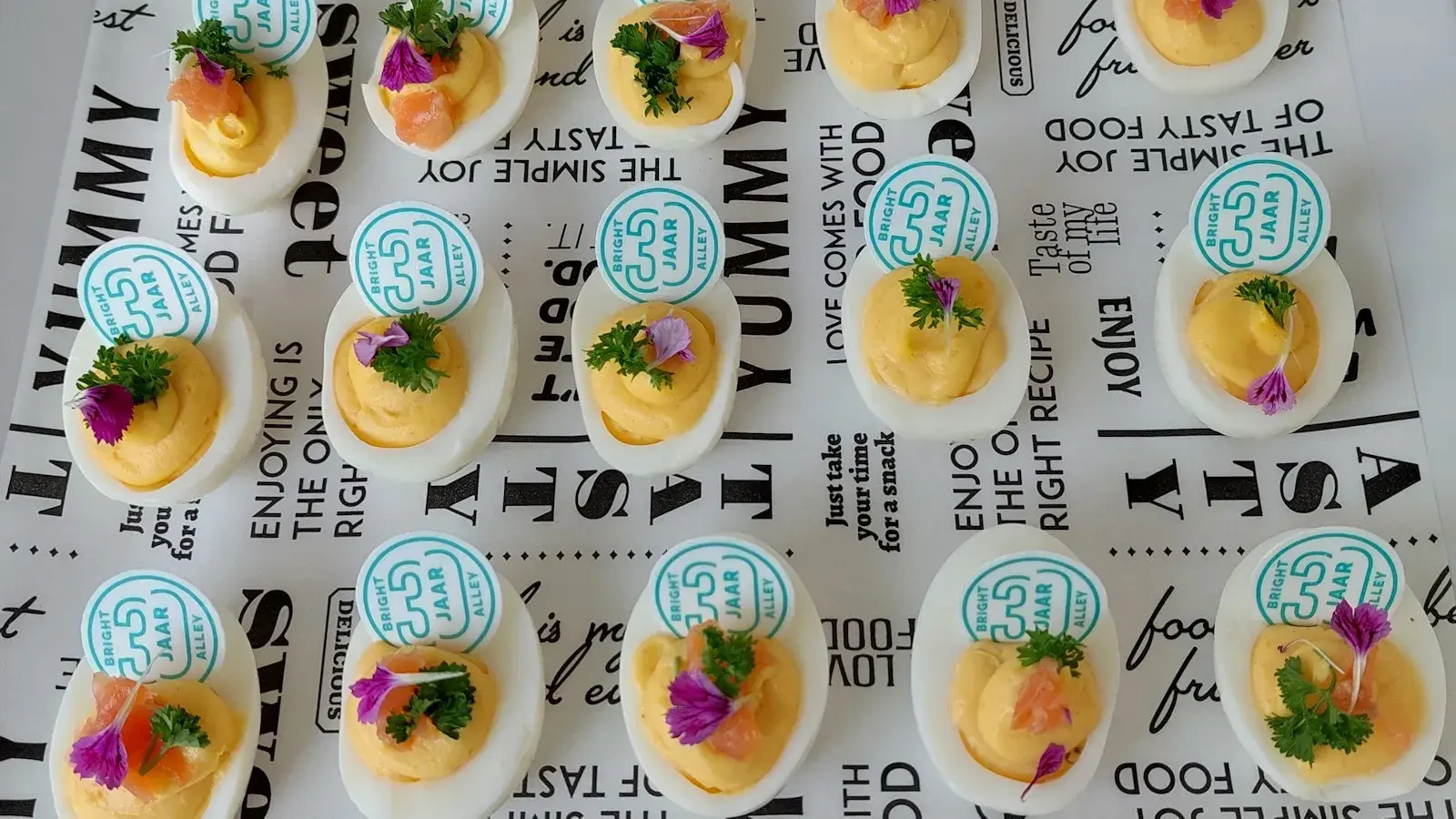 Borrel snacks voor Bright Alley Alumniborrel