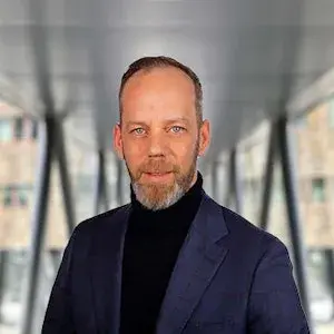 Portretfoto van client director Erik Rijke 